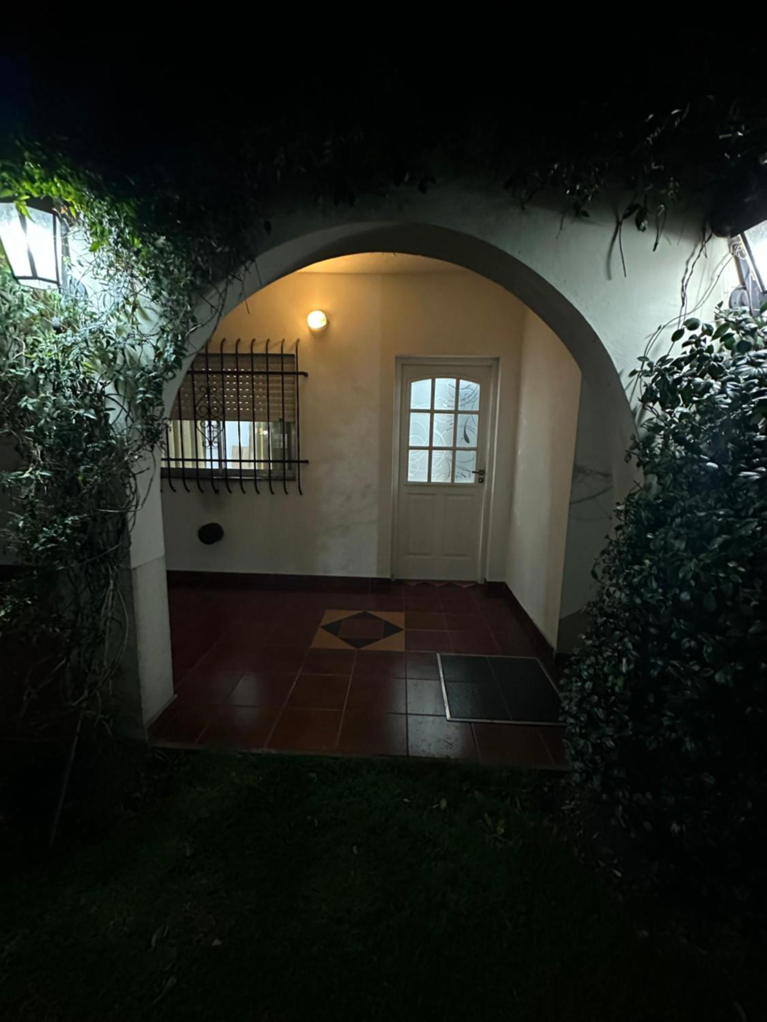 Lpr Express Eze Airport Hotel Monte Grande Buitenkant foto