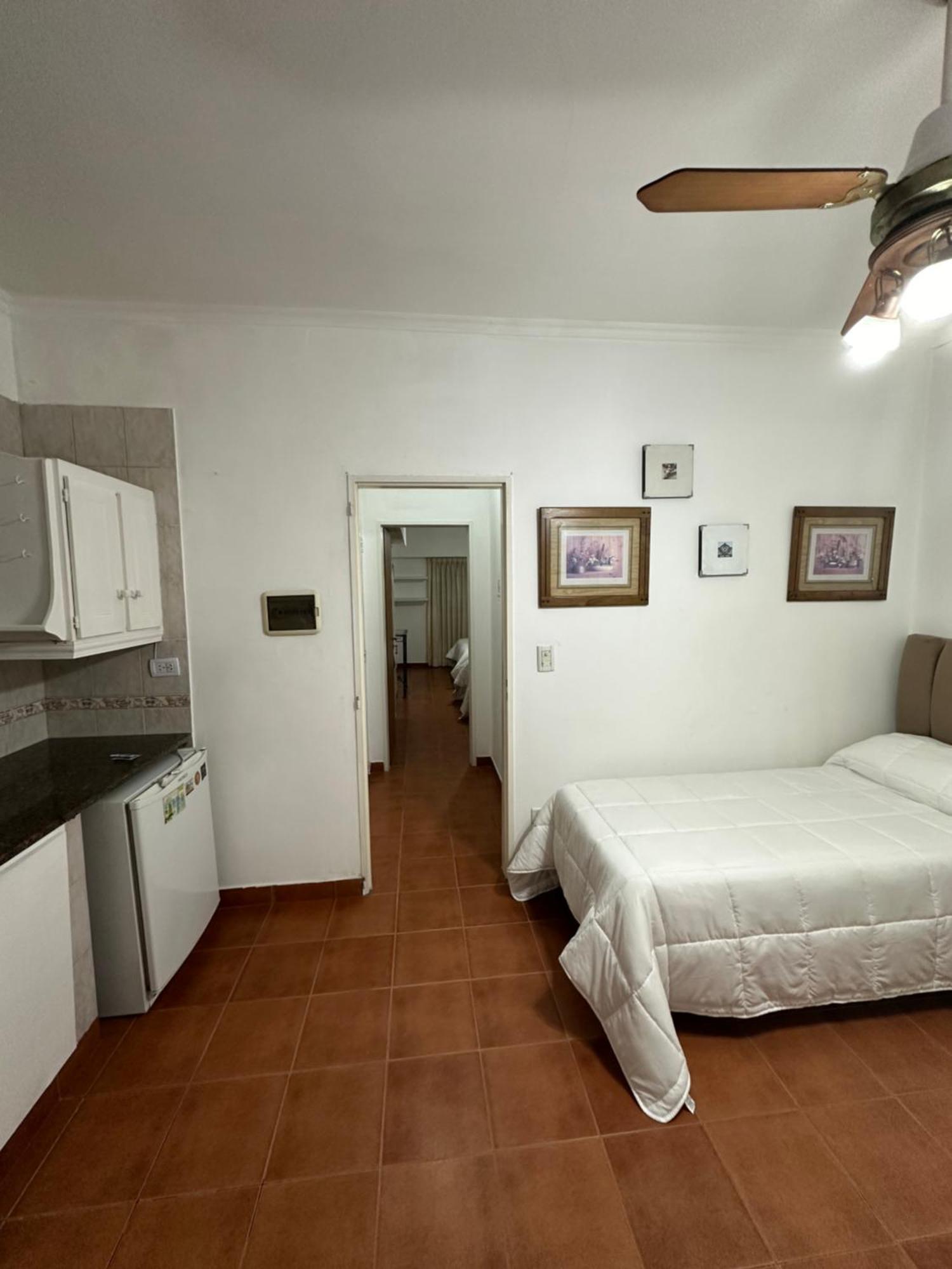 Lpr Express Eze Airport Hotel Monte Grande Buitenkant foto
